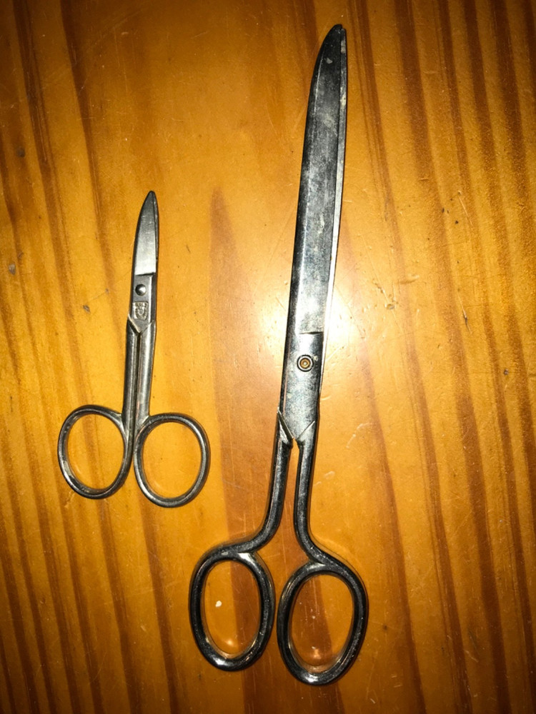 5 Vintage Sewing Scissors