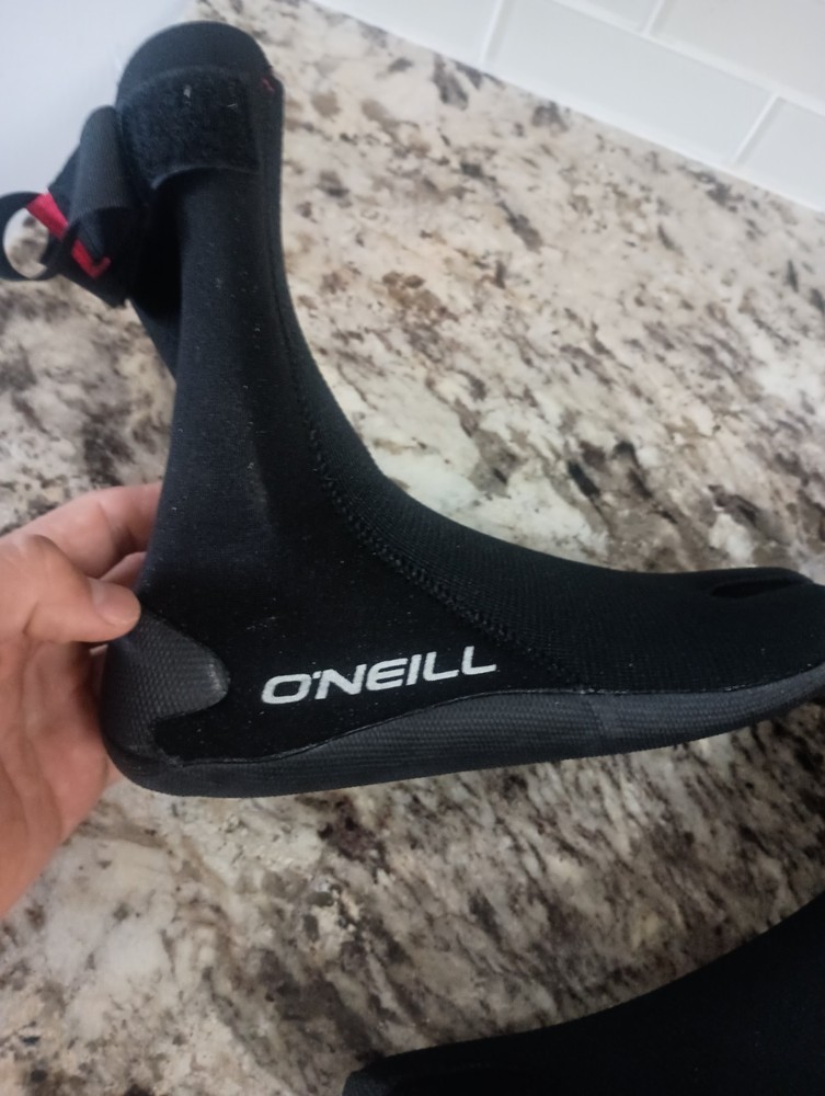 wetsuit hood and booties