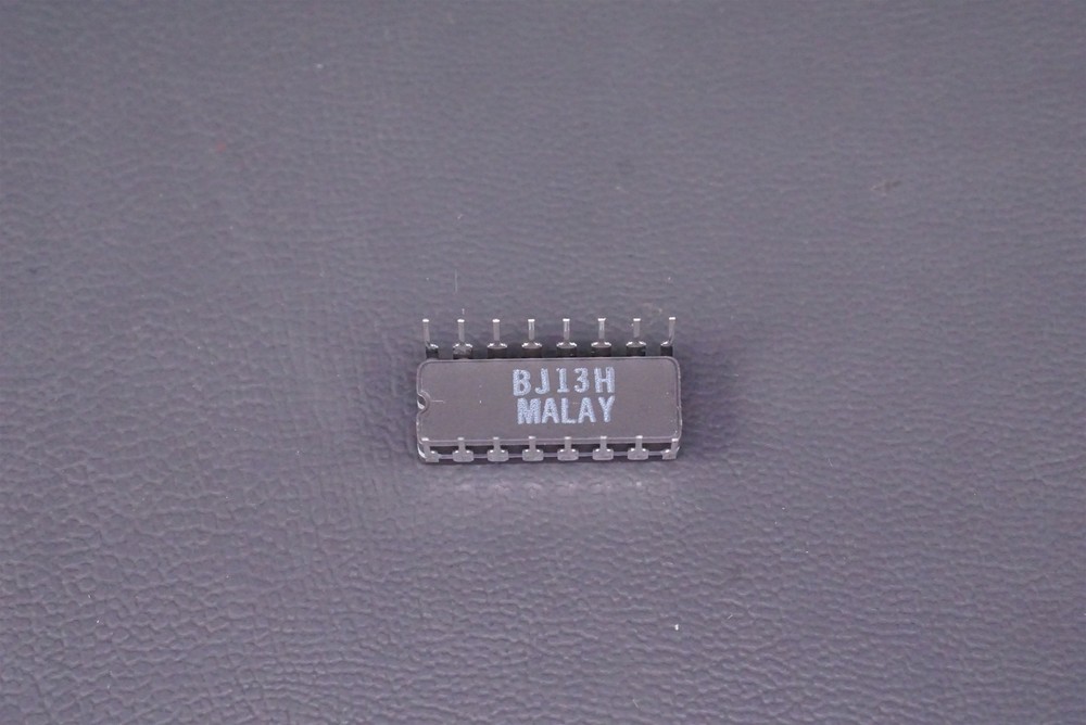 JM38510/05503BEA Harris Semiconductor CMOS Inverting Hex Buffer 16 Pin CDIP