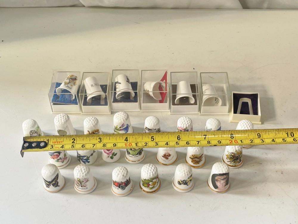 VINTAGE JOB LOT BUNDLE COLLECTION POTTERY CERAMIC SEWING THIMBLES