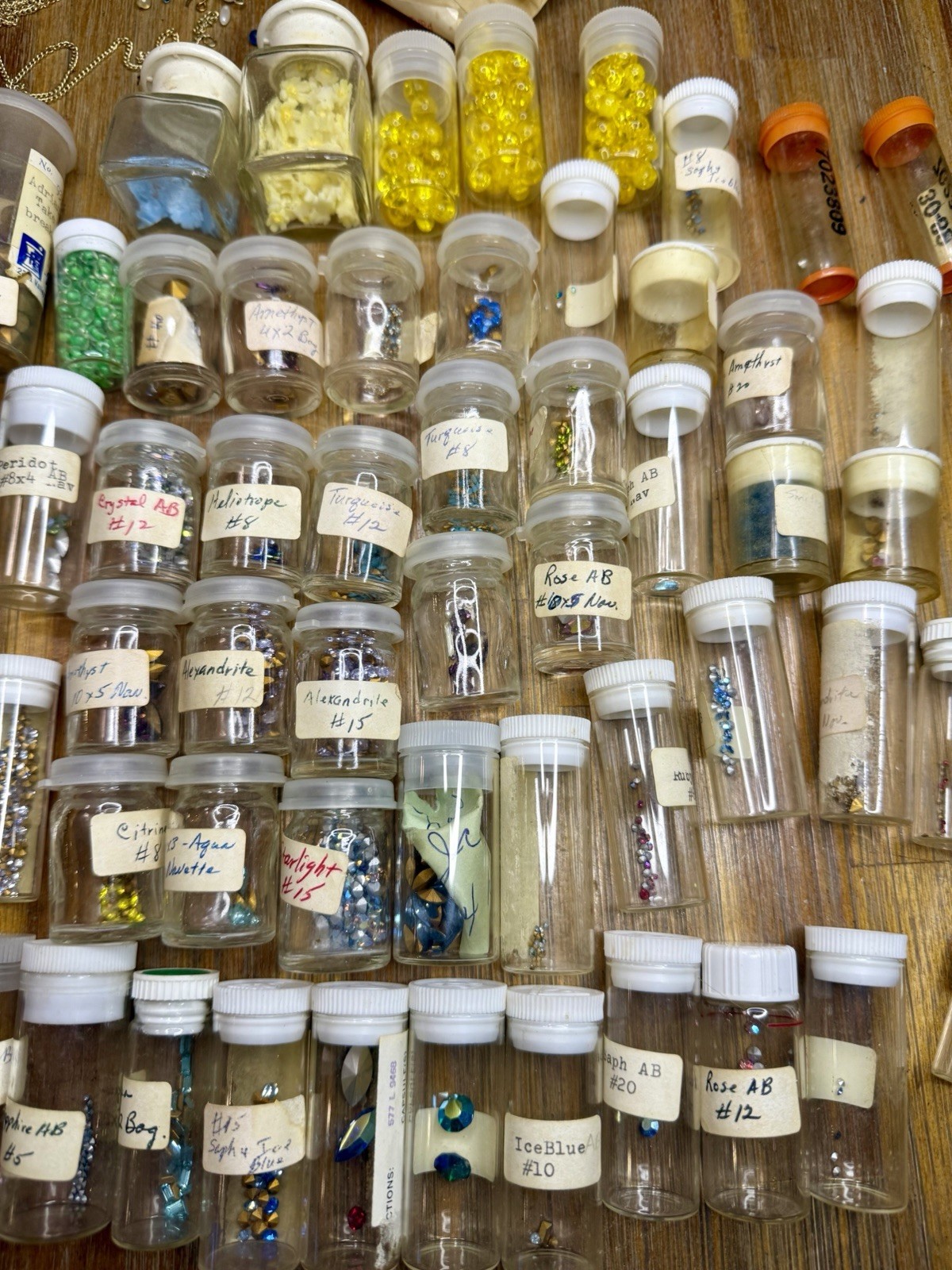 VNTG AB Swarovski Crystals (?) 1,000+ piece lot replacement jewelry set READ