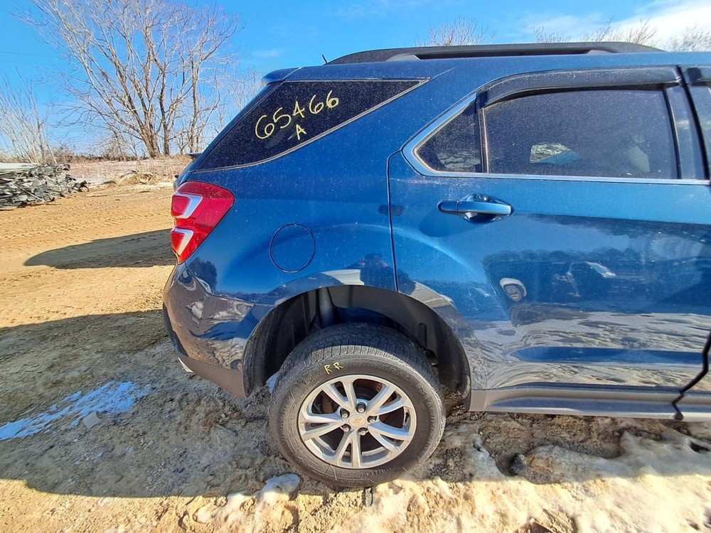 2017 Chevrolet Equinox Used Dash Display Screen OEM 594-01373 Reprogram Needed