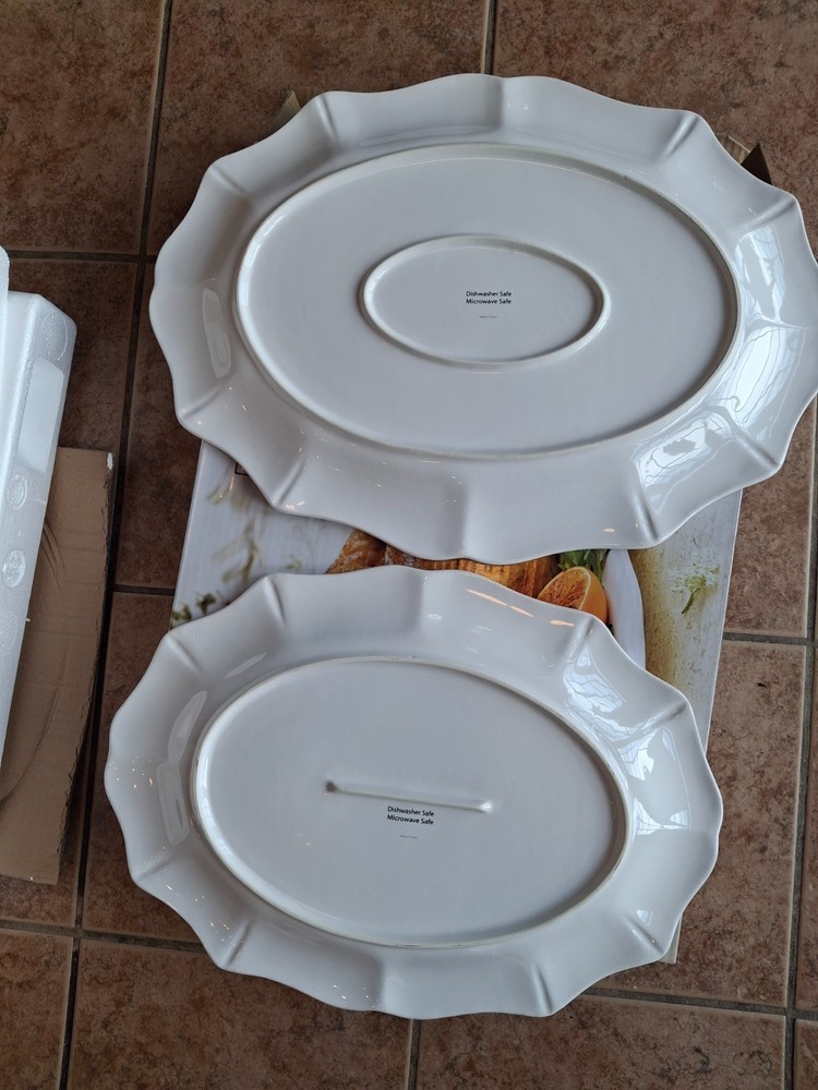 2 Pc White Oval Serving Platters Scalloped Edge Ceramic Dinnerware Serving Tray