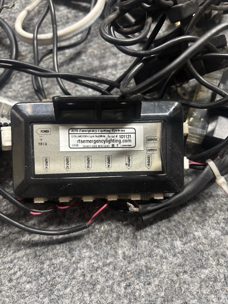 Emergency Lighting Kit For Vehicle