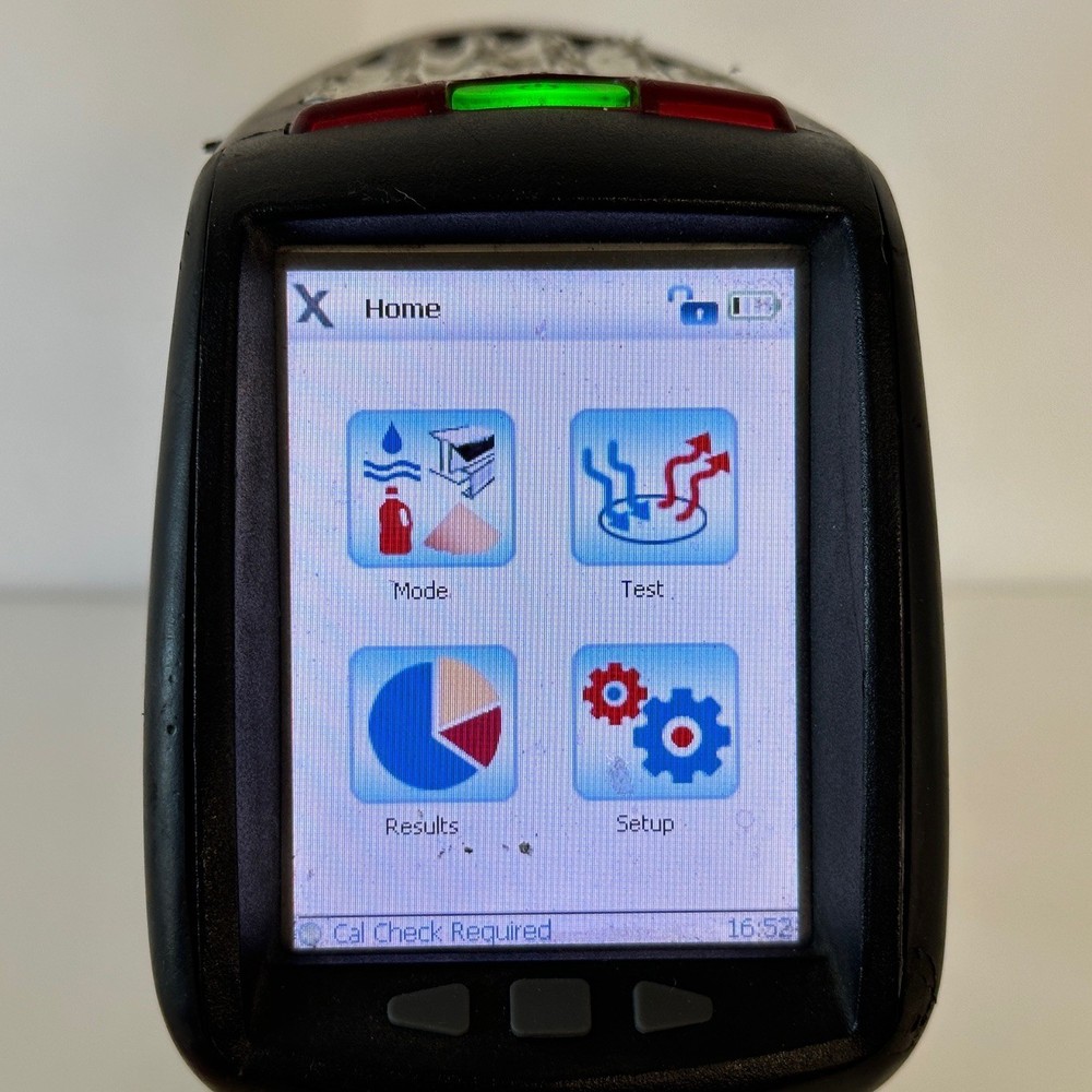 Olympus Delta Professional DPO-2000-CC XRF Analyzer SciAps Thermo w/ Batteries