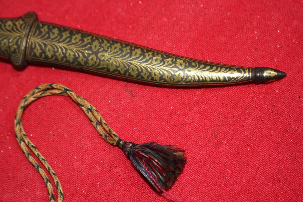 Indian Koftgari dagger, 20th C.