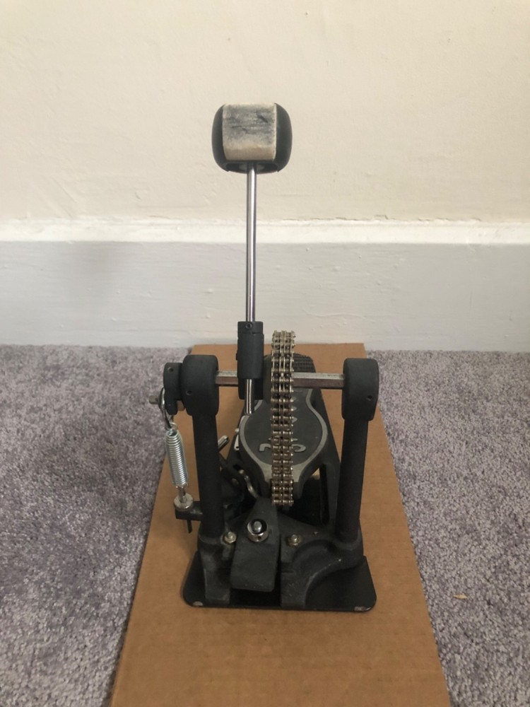 DW 7000 Double Chain Single Pedal Kick Drum