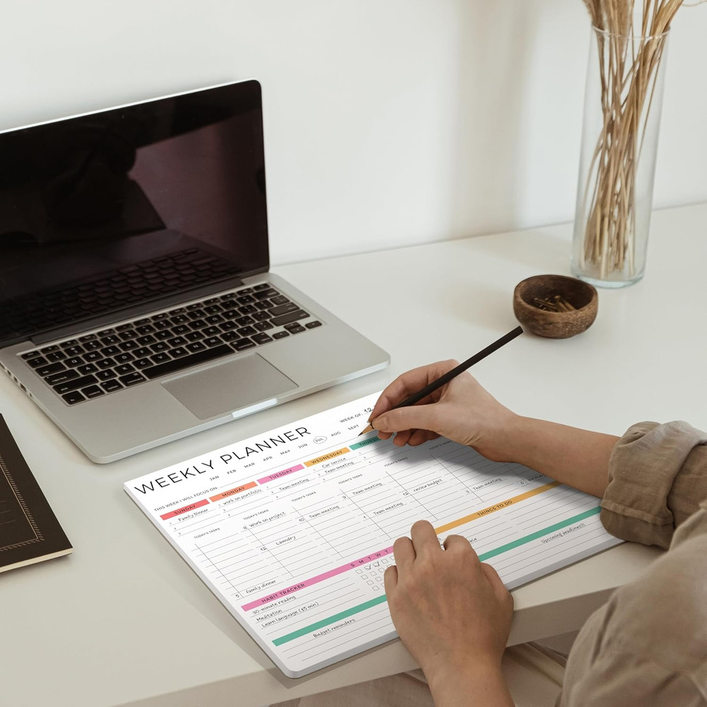 Beautiful Weekly Planner - the Perfect Undated to Do List Notepad with 52 Sheets