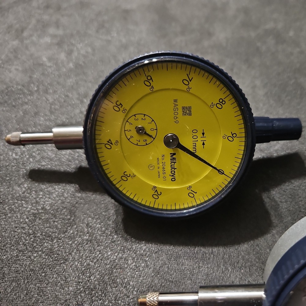 lot 3 mitutoyo indicator No 2046S .01mm with 10mm range