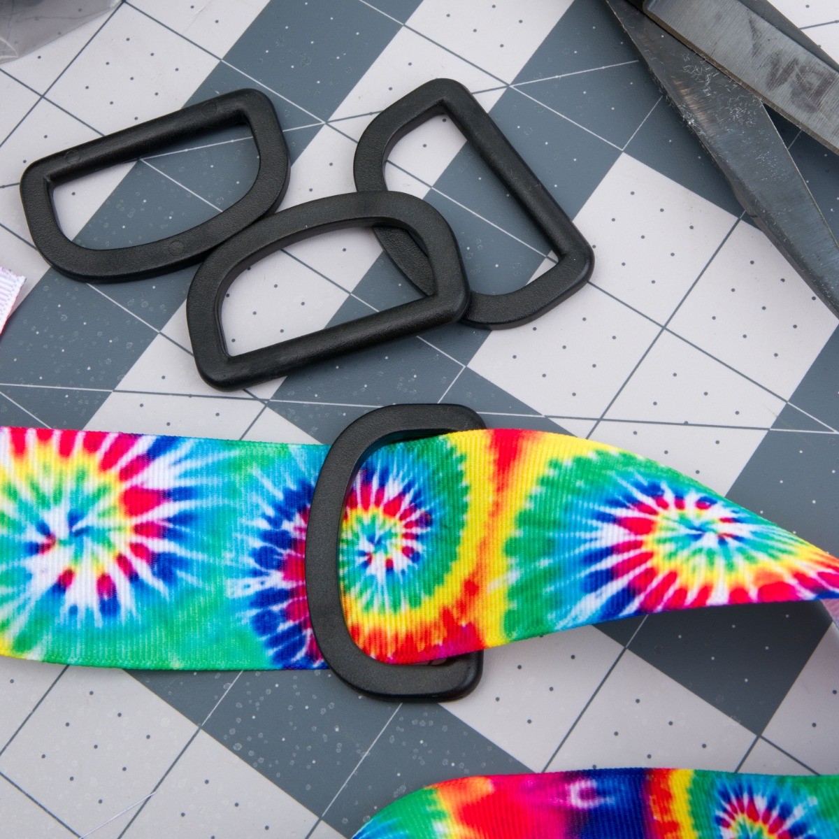 Country Brook Design® 1 1/2 Inch Black Plastic D-Rings, 10 Pack