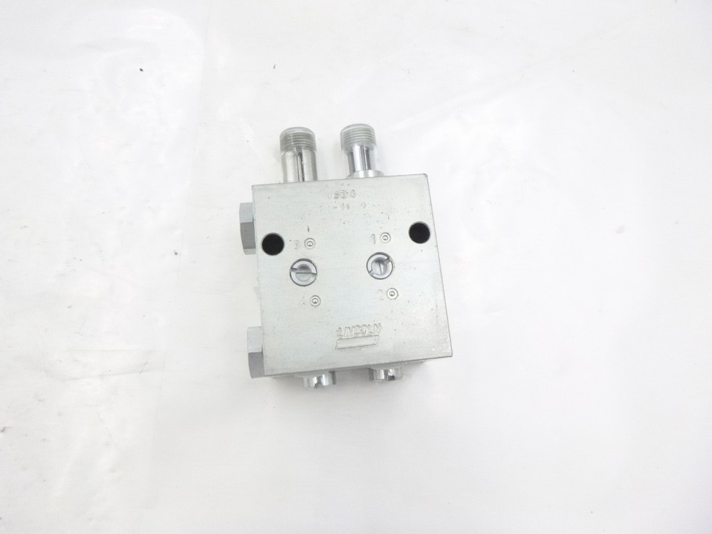 Lincoln VSG4 Lubrication System Distributor 4-D2 400 Bar Galvanized Steel