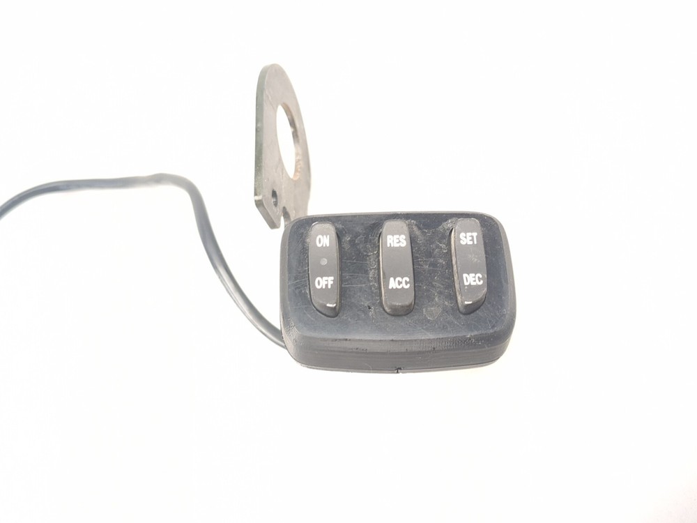 08-17 Victory Vision Cruise Control Switch 4013049