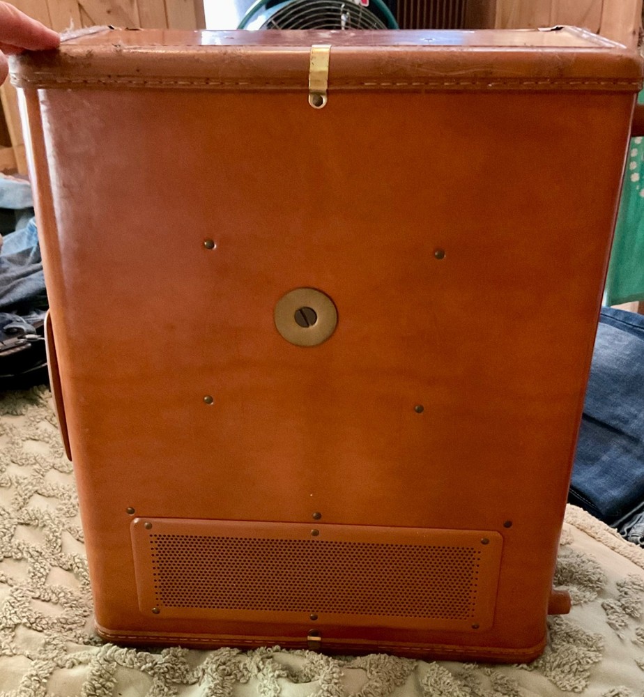 Vtg AMPEX 620 Amplifier Speaker in Case powers up not fully tested