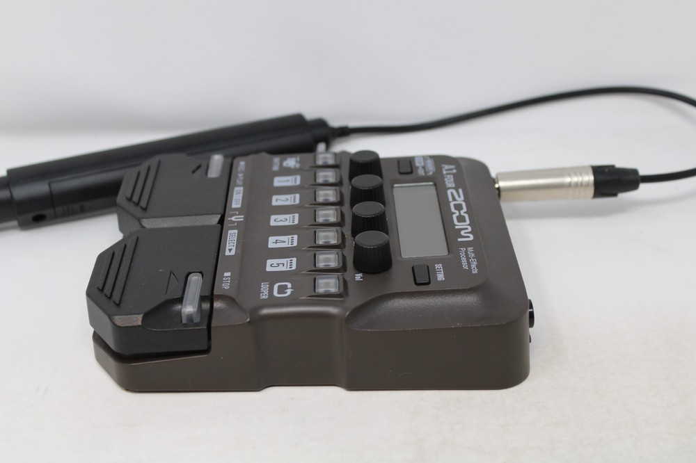 Zoom A1 FOUR Acoustic Instrument Multi-Effects Processor Unit Only