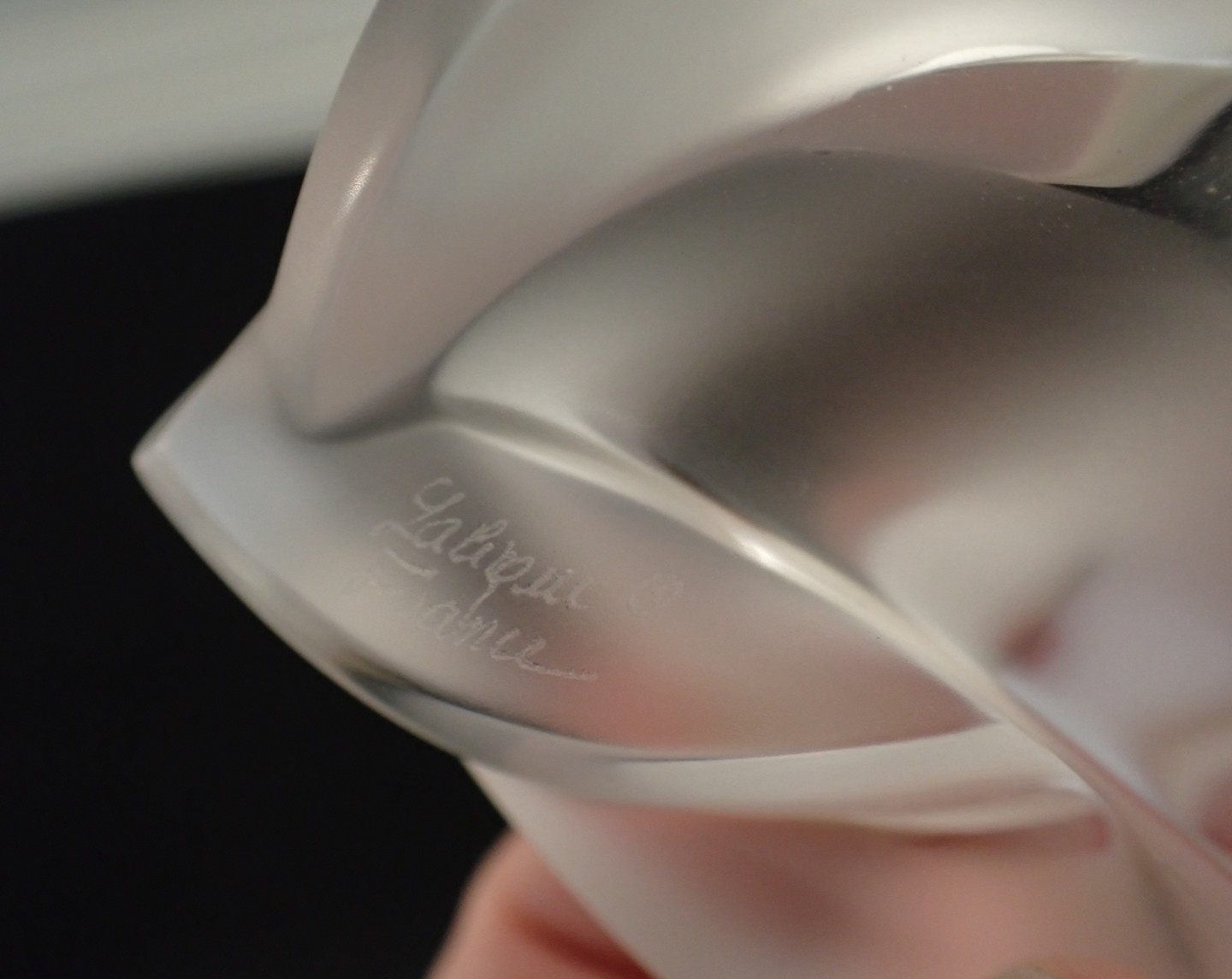 Vintage Lalique France Crystal Love Heart Knot 3" Paperweight Figurine Signed