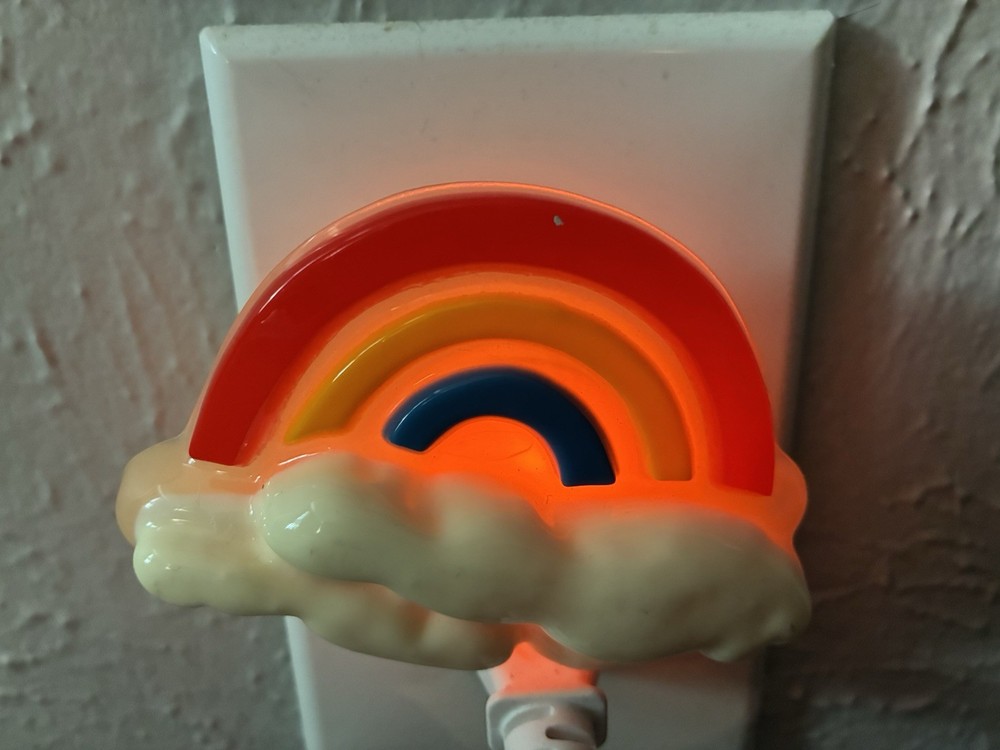 Vintage Lucite Rainbow & Clouds Nightlight - Works!