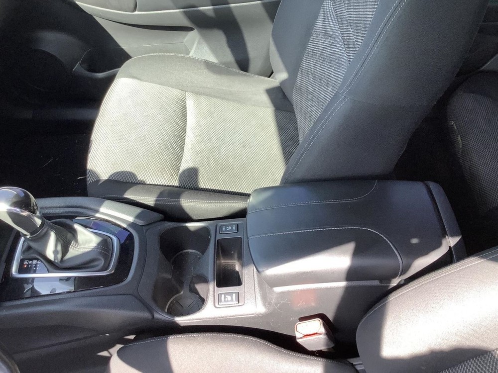 ROGUE SPT 2018 Glove Box 4685748