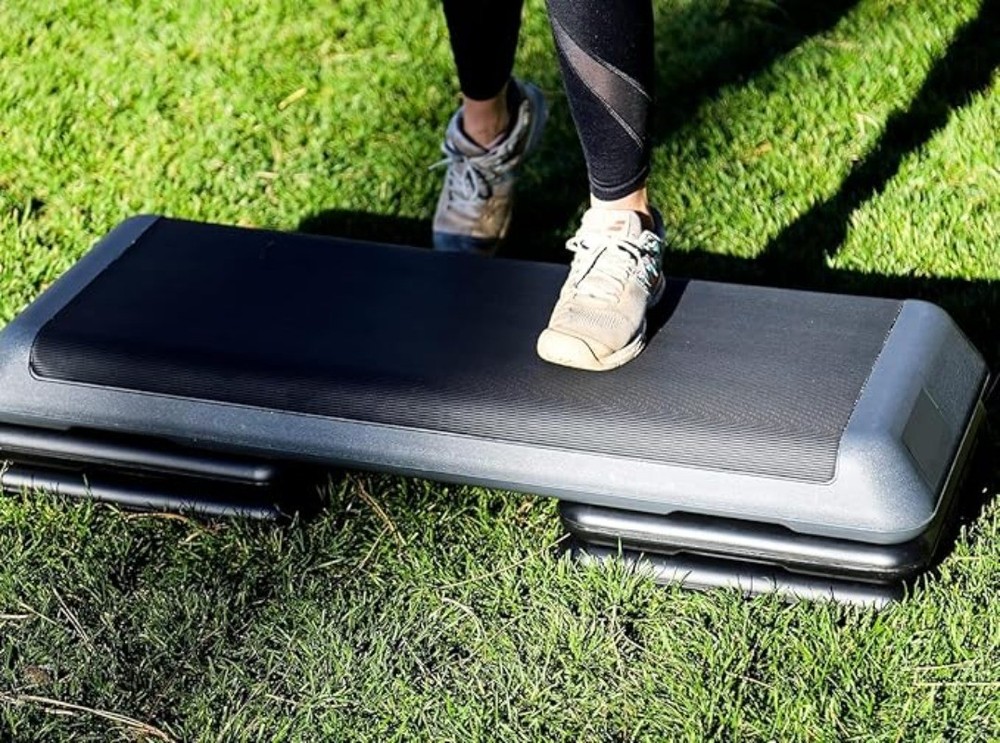 43''Exercise Aerobic Step Platform,Adjustable Fitness Stepper+4 Stackable Risers