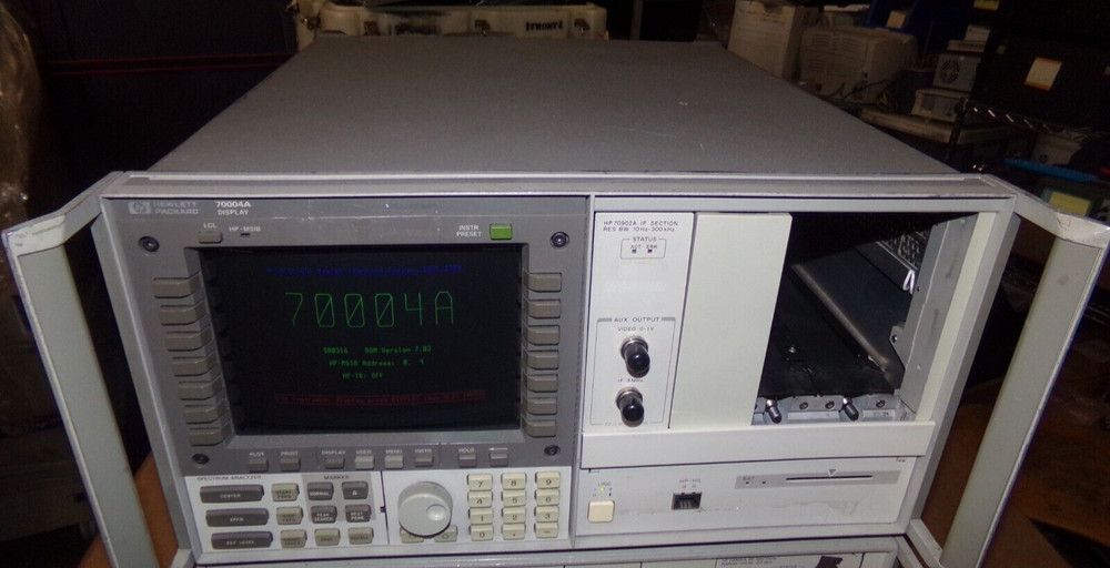 Hewlett Packard 70004a Mainframe With 70902A IF Section