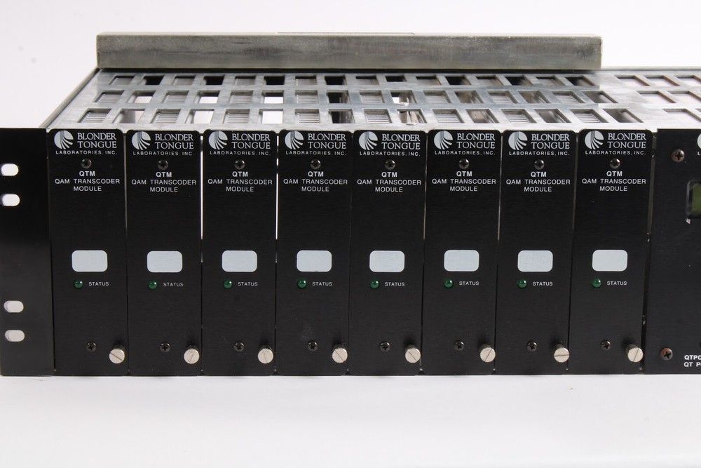 Blonder Tongue Chassis QTRC + QTPCM QT Controller Module + 8x QTM QAM Module
