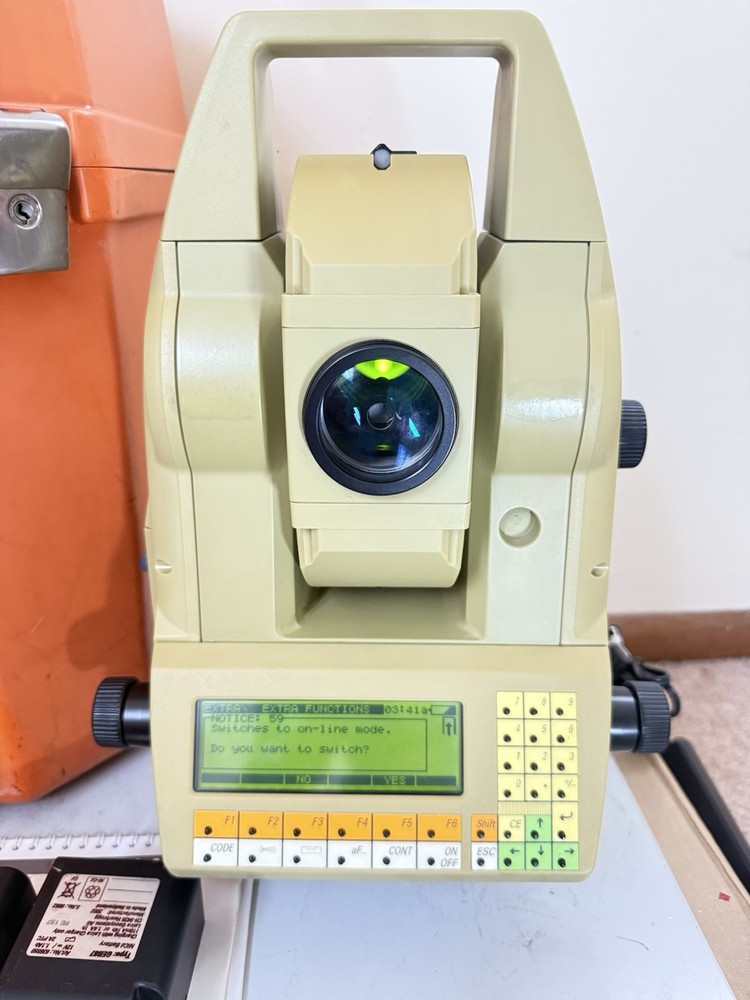 Leica TCM1100 Total Station with Hard Case
