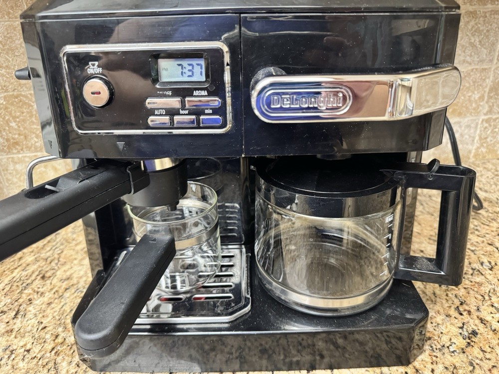 DeLonghi Espresso and Coffee Machine