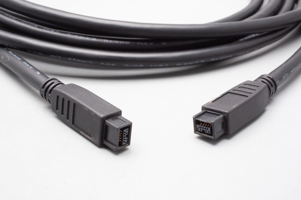 Phase One cable for tethering (9 Pin to 9 Pin) - Firewire 800 to 800 - 4.5m