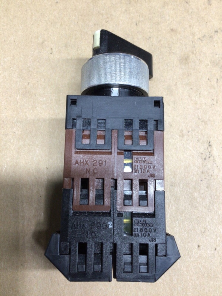 Fuji Electric AR22 PW1 Switch AR22PR1 #4007F310