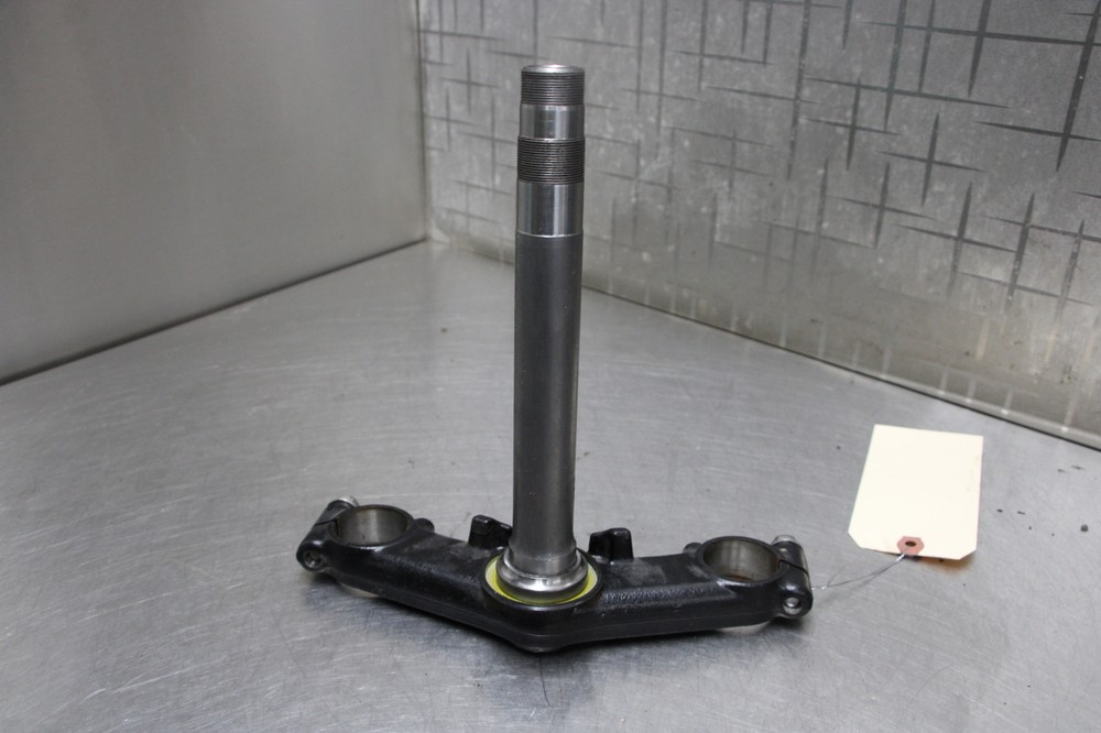 15-18 HONDA CB300F Lower Triple Tree Clamp