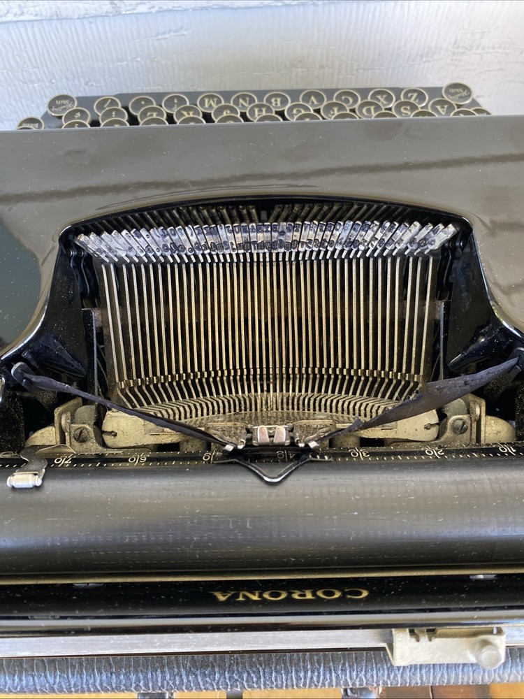 Vtg 1930s Smith Corona Standard Typewriter Floating-Shift Glossy Flat-Top w Case