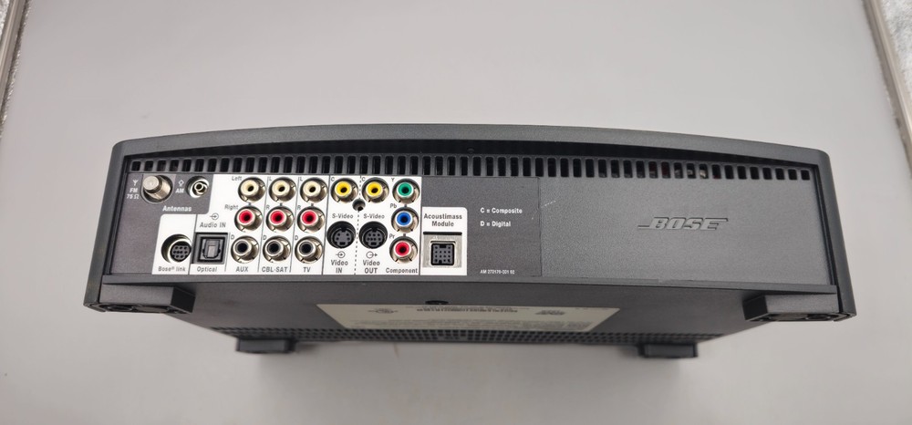 BOSE AV 3-2-1 AV321 Media Center Read Description