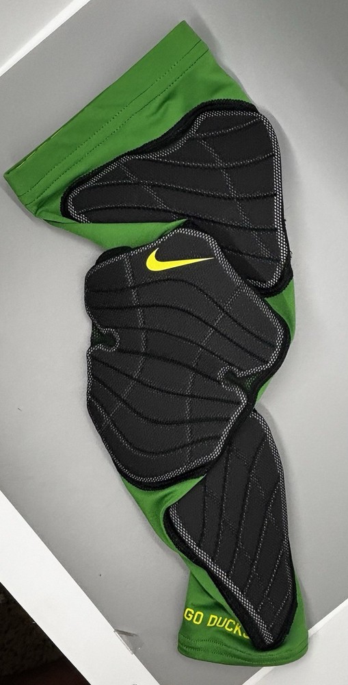 OREGON DUCKS TEAM ISSUE Nike Hyperstrong Pro RIGHT Padded Compression Arm Sleeve