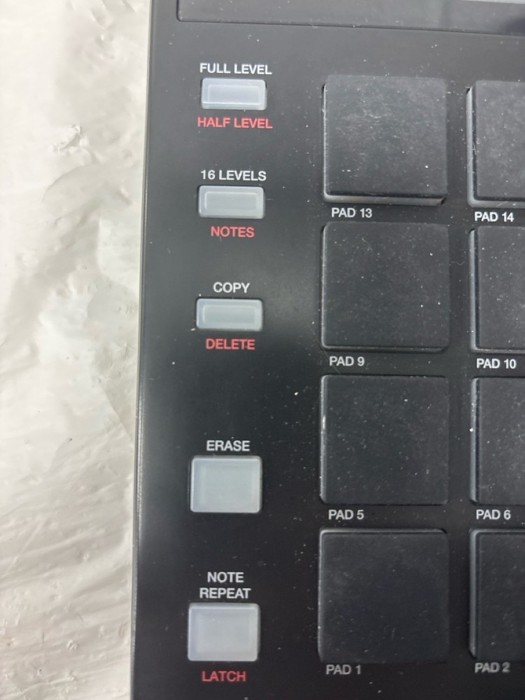 USED AKAI COMP RECORD MPC ONE (P23015874)