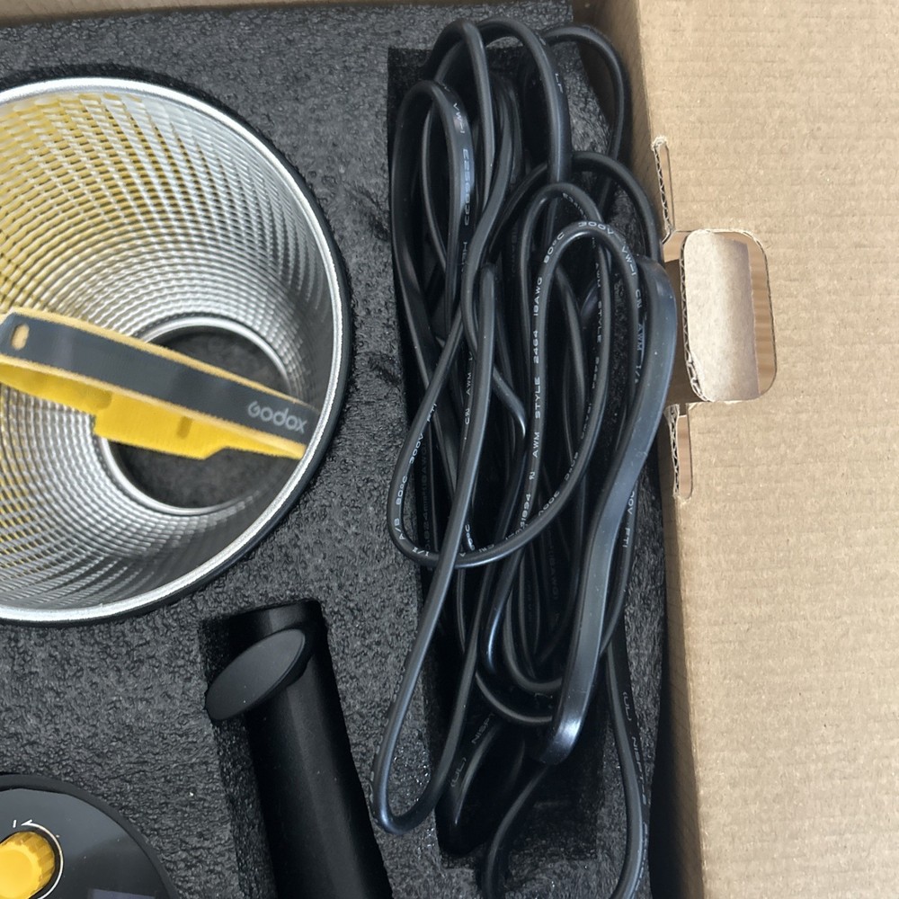 GODOX ML30 Handheld LED Video Light New/Open Box