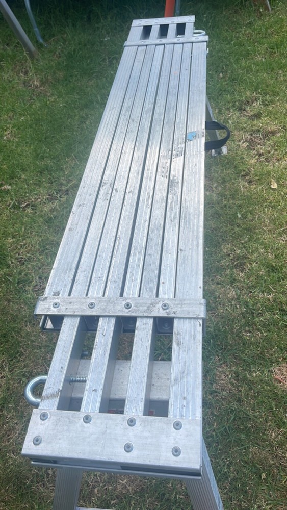 Workman Gorilla Trestle Table EXTENDABLE x 2