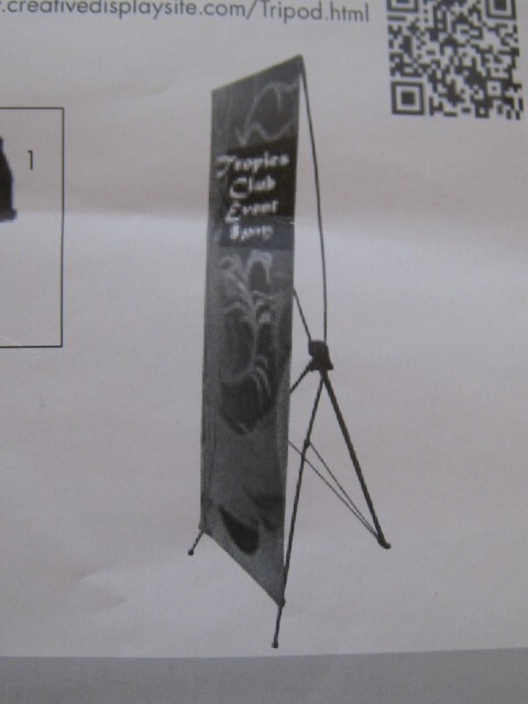 TRIPOD BANNER DISPLAY
