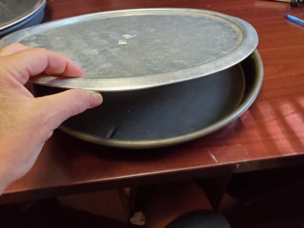 14" Pizza Pan & Lid