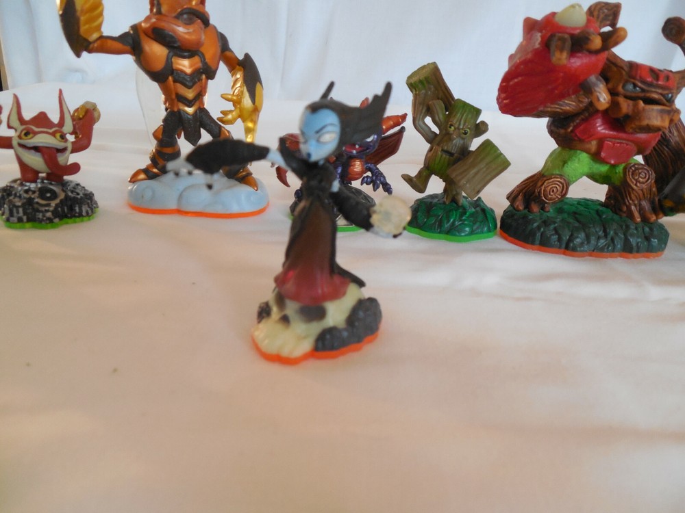 Skylander playstation 3 figures 10pc