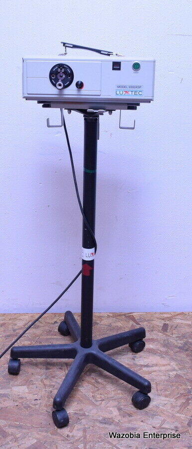 LUXTEC MODEL 9300XSP LIGHT SOURCE FOR ENDOSCOPY