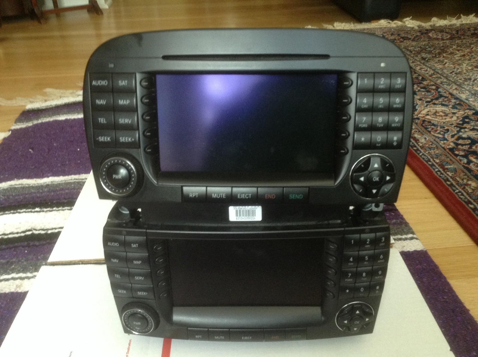 MERCEDES SL COMAND,COMMAND HEADUNIT REPLACE/NEW-LCD : 2005-2008 / $330