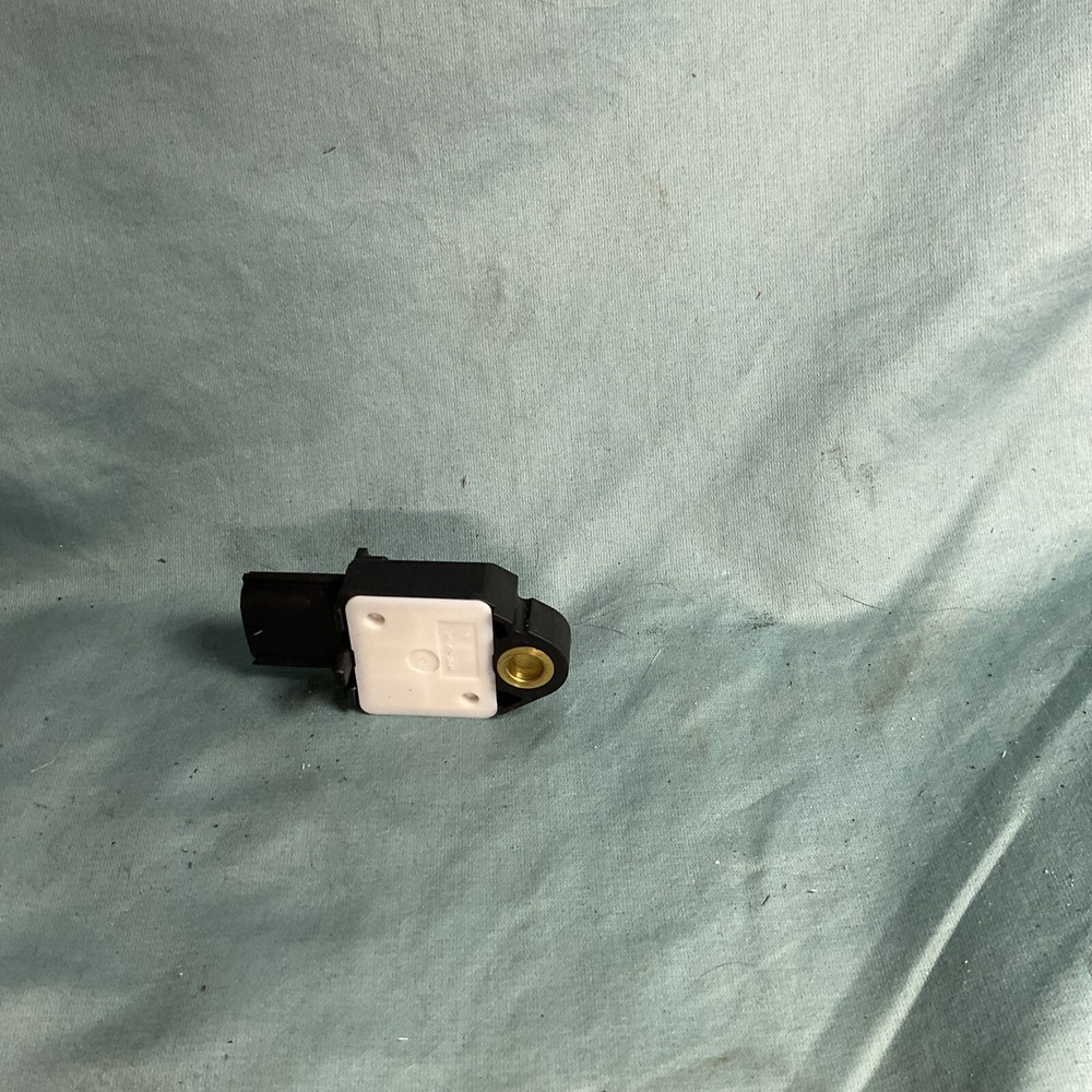 2010 Toyota Corolla Crash Sensor