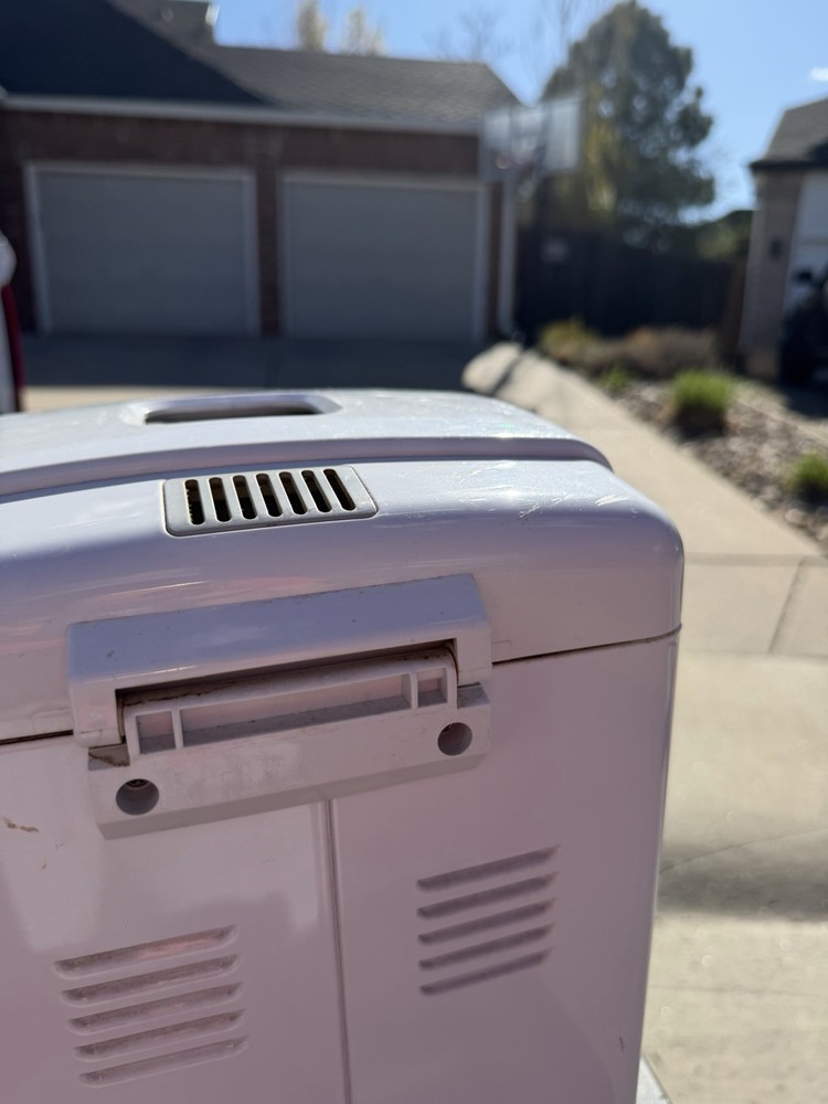 Oster 5839 Automatic Bread Maker Machine 520W 120V – No Bread Pan