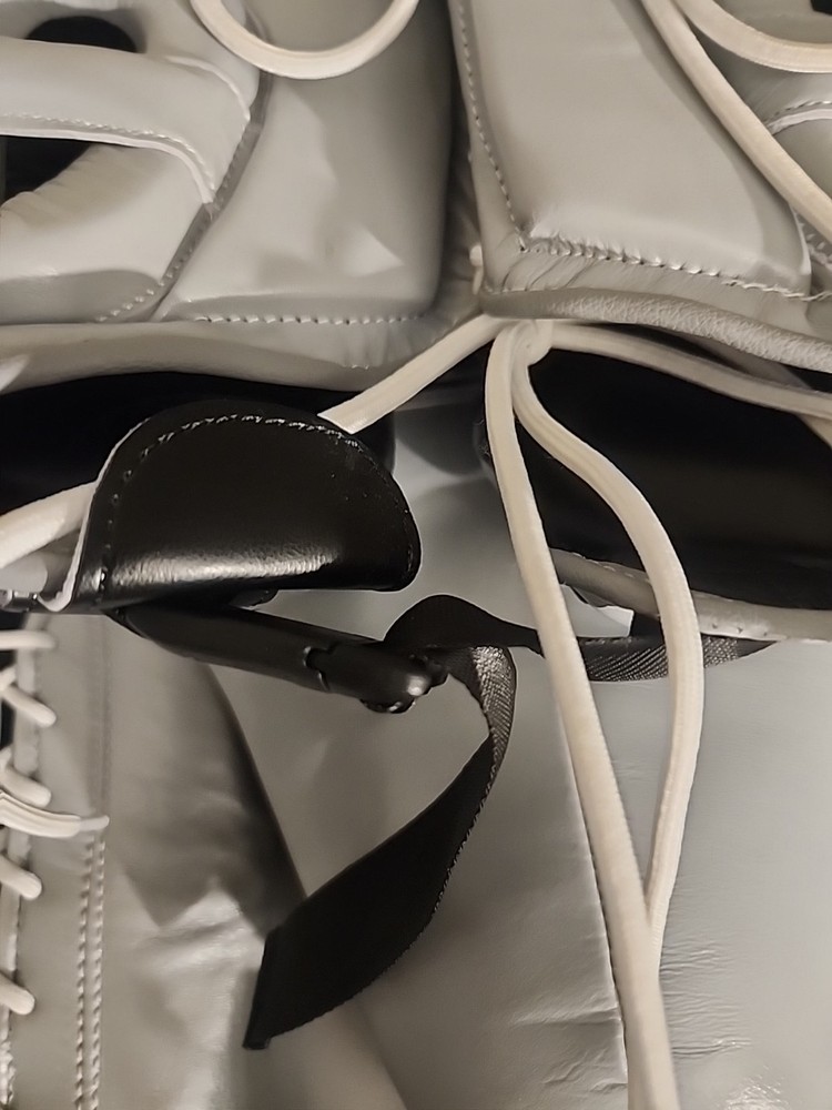 Medium Grey Sparring Set With FREE HAND WRAPS
