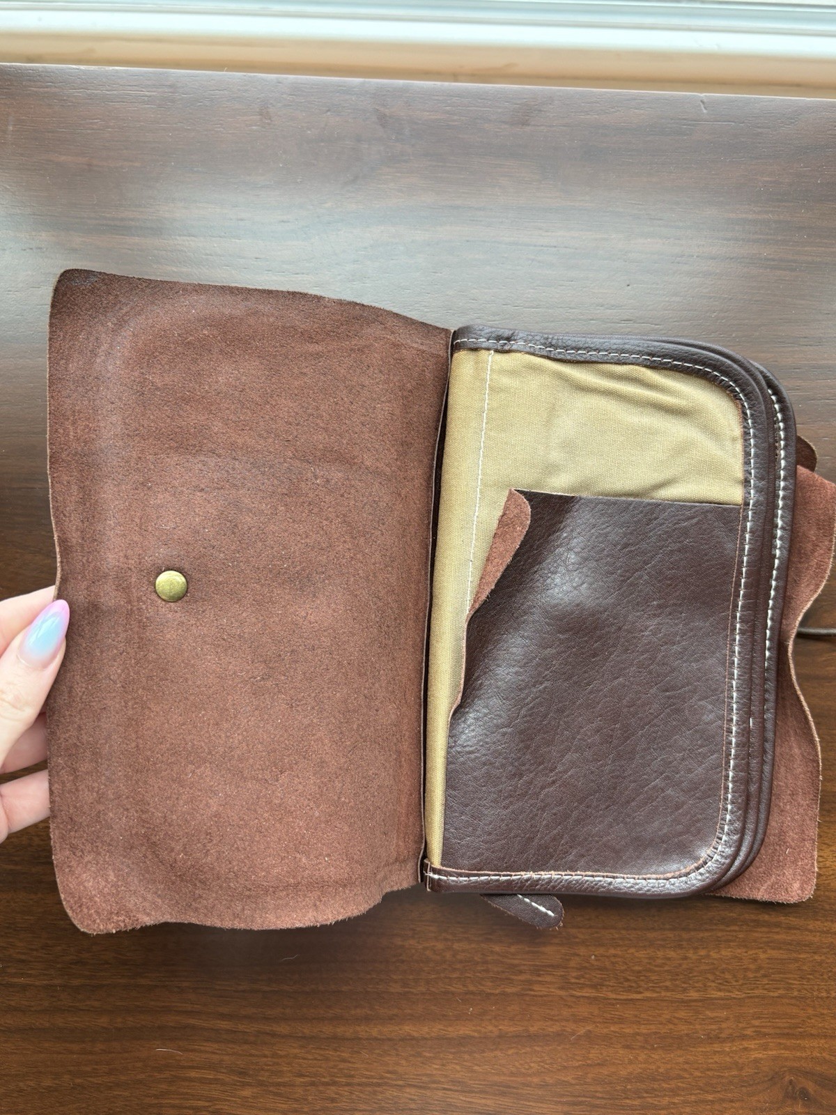 Linshi Tasks Leather Travel Wallet Organizer - Brown