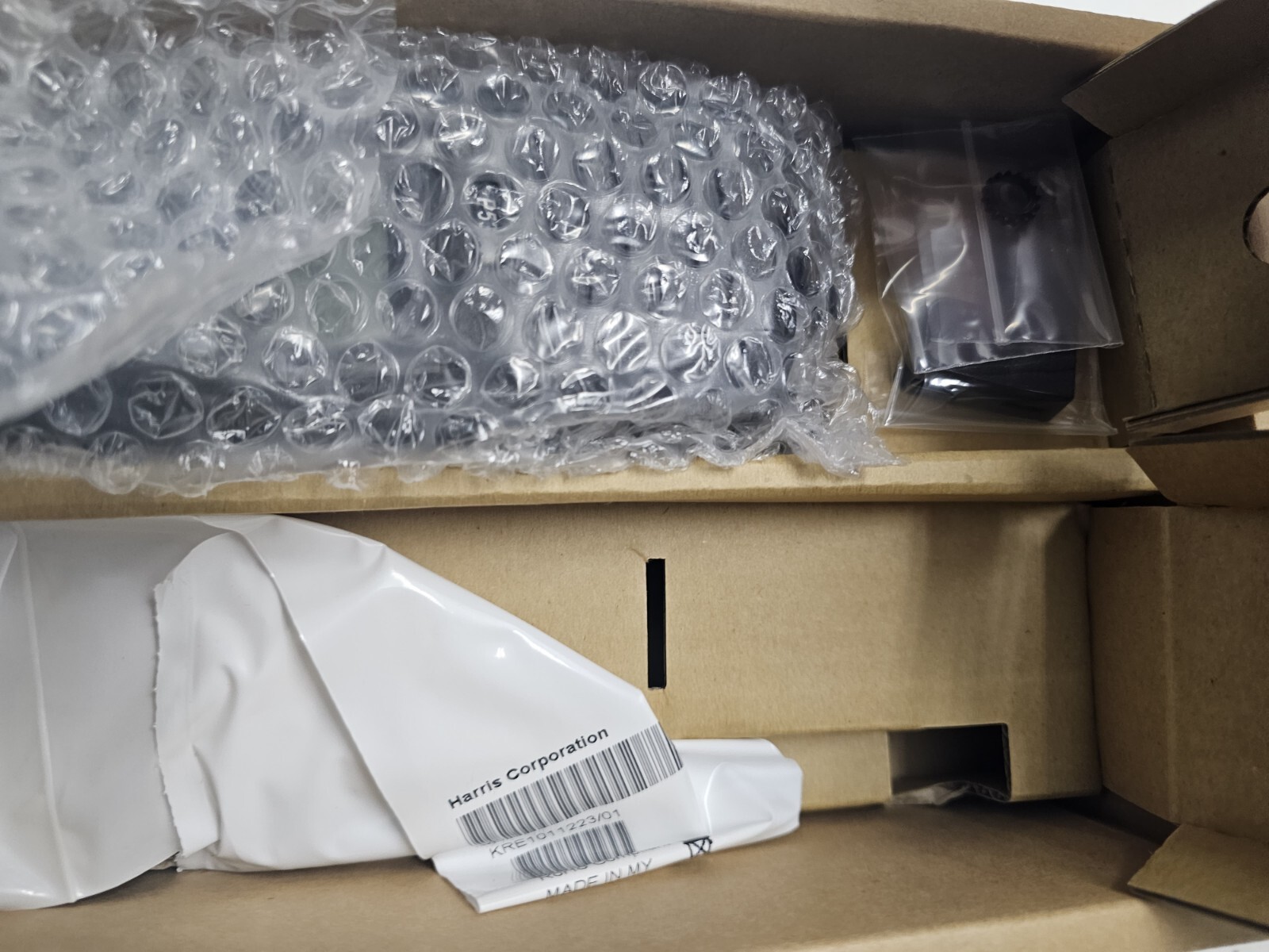 NEW in BOX Harris P5300 Multi Mode Two Way Radio