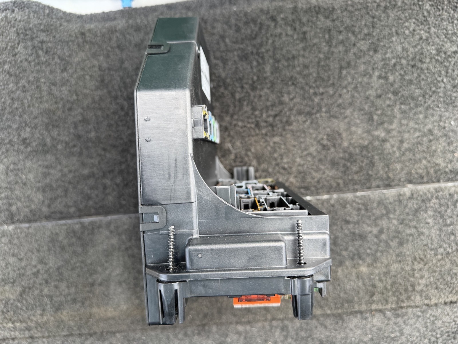 2010-2012 Mercedes-Benz E350 Front SAM Relay Fuse Box OEM 2129008307