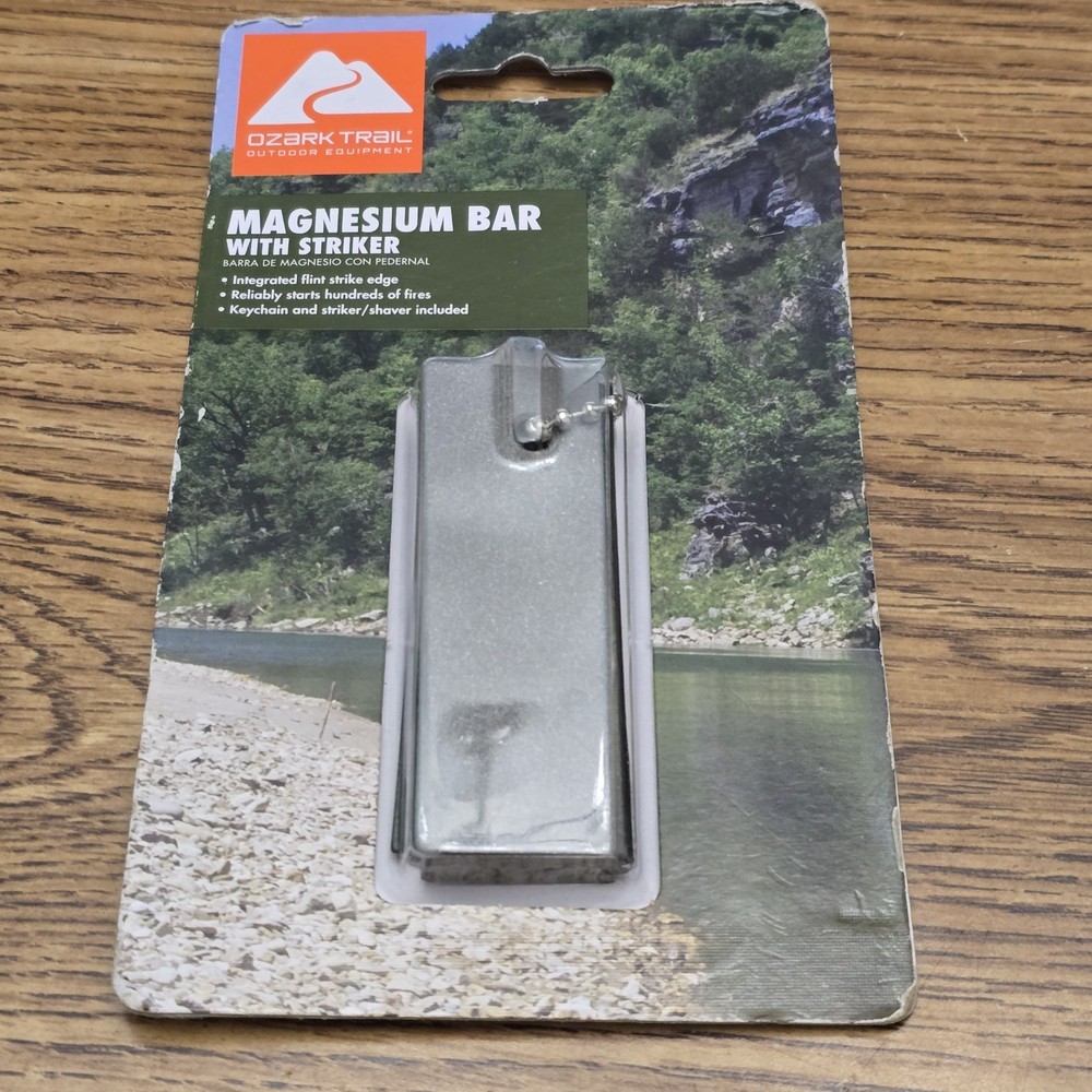 OZARK TRAIL MAGNESIUM BAR W/STRIKER FIRE STARTER