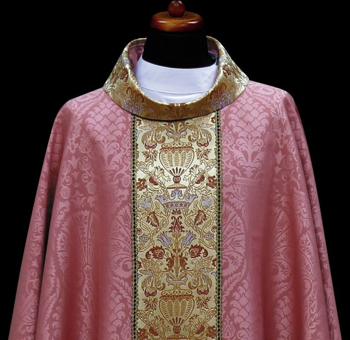Rose Chasuble Vestment Kasel