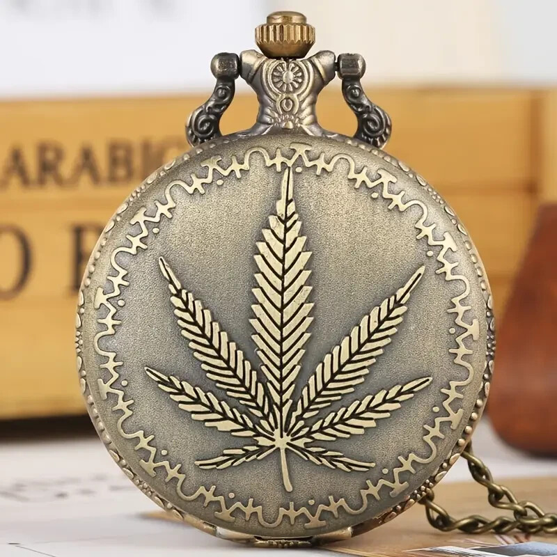 Retro Bronze Color Maple Leaf Pattern Quartz Pocket Watch