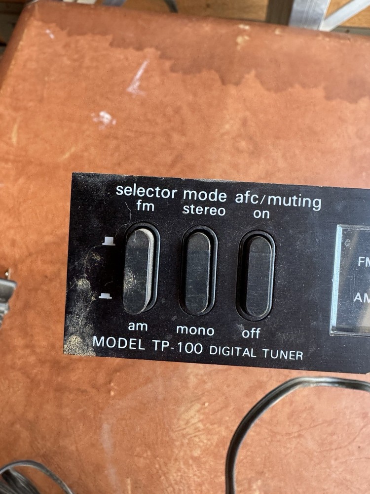 Bogen TP-100A Digital Tuner Powers On